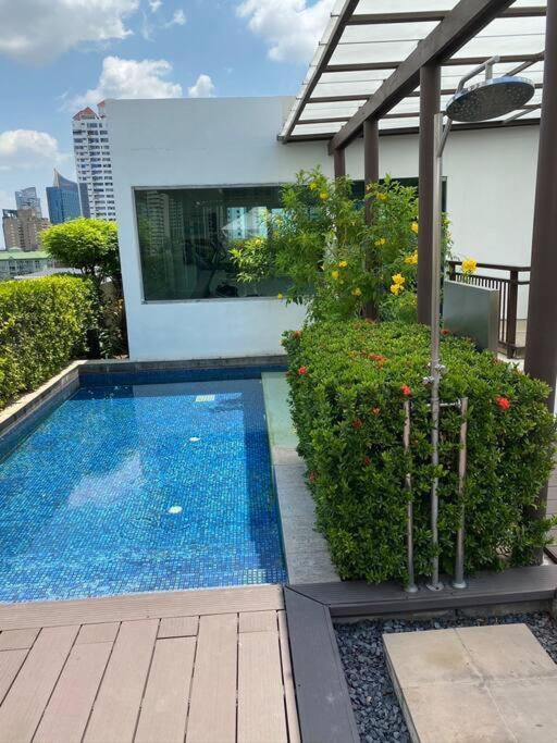 Delightful Condo In Central Location At Sukhumvit 49 Bangkok Eksteriør billede