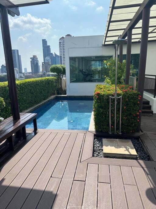 Delightful Condo In Central Location At Sukhumvit 49 Bangkok Eksteriør billede